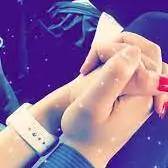 couple hand pic real